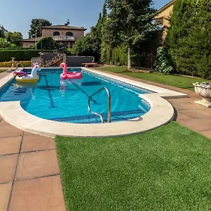 Con Piscina Privada, Barbacoa, Wifi Y Parking Incluido Villa Viloví de Oñar